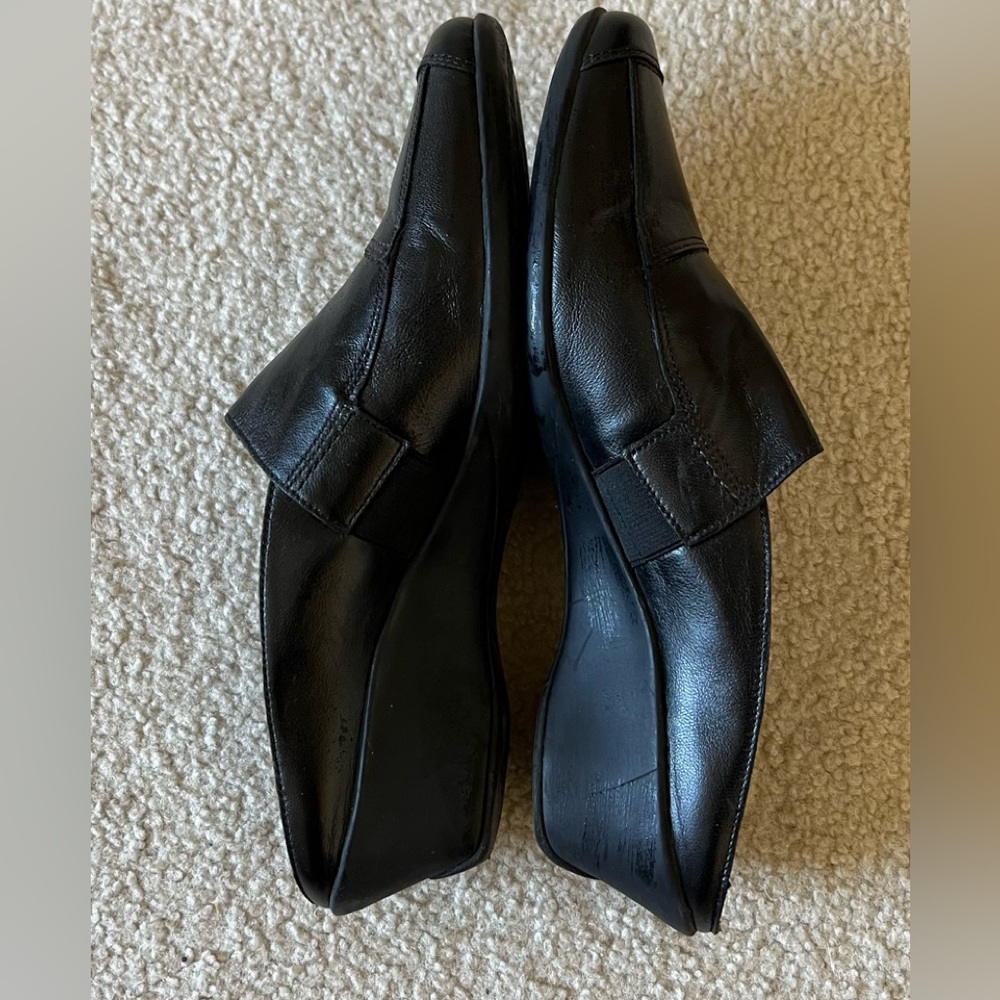 Black Vaneli Leather Clogs